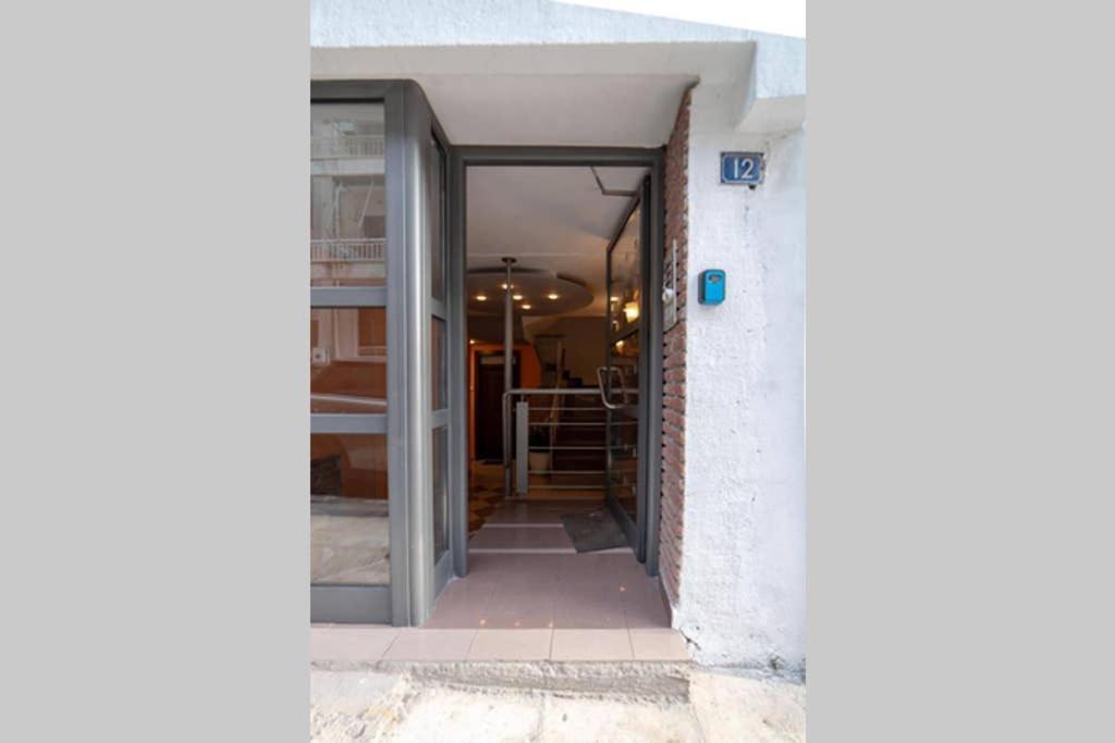 Brand New Aprt With Backyard In Lycabettus Hill ! Apartment Athens Exterior photo